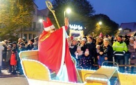 Rozświetlenie choinki na pniewskim Rynku 2022 (62)