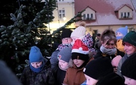 Rozświetlenie choinki na pniewskim Rynku 2022 (44)