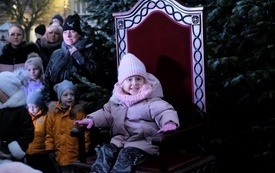 Rozświetlenie choinki na pniewskim Rynku 2022 (43)