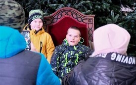 Rozświetlenie choinki na pniewskim Rynku 2022 (32)