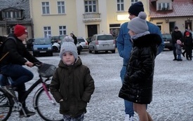 Rozświetlenie choinki na pniewskim Rynku 2022 (26)
