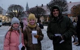 Rozświetlenie choinki na pniewskim Rynku 2022 (25)