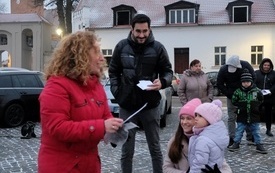 Rozświetlenie choinki na pniewskim Rynku 2022 (18)