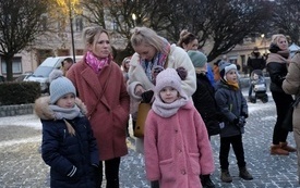 Rozświetlenie choinki na pniewskim Rynku 2022 (12)
