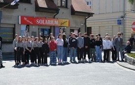 8 maja- uroczystość pod pomnikiem (34)