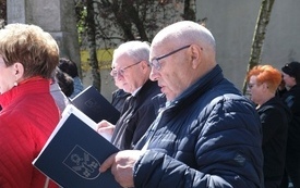 8 maja- uroczystość pod pomnikiem (29)