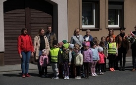 8 maja- uroczystość pod pomnikiem (15)