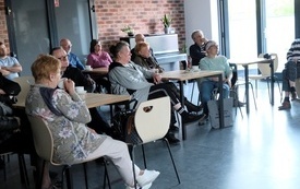 spotkanie z autorką książki Posłuchaj, Bob, opowiem Ci (10)