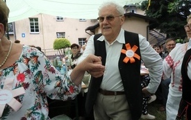 Biesiada084