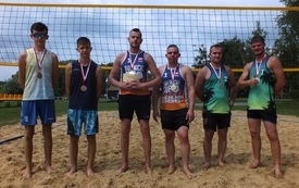II Turniej w Siatk&oacute;wce Plażowej (9)