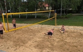 II Turniej w Siatk&oacute;wce Plażowej (7)