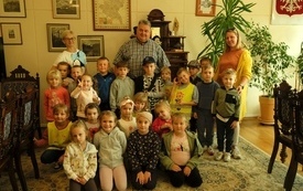 Grupa Żabki z wizytą u burmistrza38