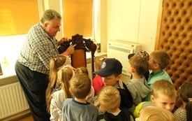 Grupa Żabki z wizytą u burmistrza11