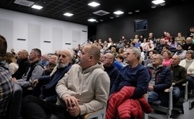 Spotkanie w bibliotece na temat historii naszego miasta0113