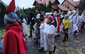 Korow&oacute;d świętych30