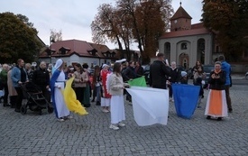 Korow&oacute;d świętych17