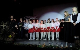 Międzypokoleniowa Wieczornica Niepodległościowa135
