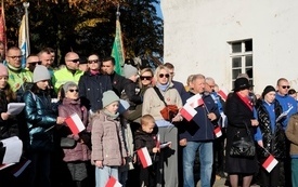 Wsp&oacute;lmie zaśpiewaliśmy hymn54