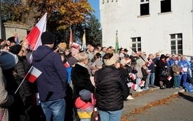 Wsp&oacute;lmie zaśpiewaliśmy hymn51