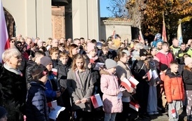 Wsp&oacute;lmie zaśpiewaliśmy hymn44