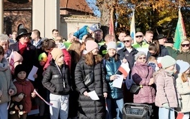 Wsp&oacute;lmie zaśpiewaliśmy hymn34