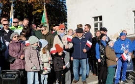 Wsp&oacute;lmie zaśpiewaliśmy hymn33