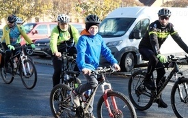 Wsp&oacute;lmie zaśpiewaliśmy hymn08