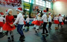 Jarmark Bożonarodzeniowy w Pniewach 2023 (126)