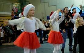 Jarmark Bożonarodzeniowy w Pniewach 2023 (73)