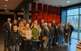 Miszkańcy Turowa na kręgielni w Nowym Tomyślu (1)