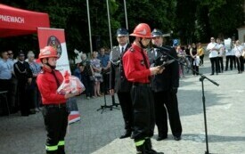 Ślubowanie członk&oacute;w Młodzieżowej Drużyny Pożarniczej087