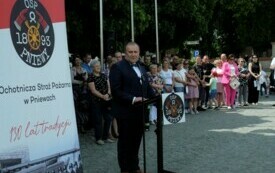 Ślubowanie członk&oacute;w Młodzieżowej Drużyny Pożarniczej083