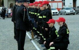 Ślubowanie członk&oacute;w Młodzieżowej Drużyny Pożarniczej076