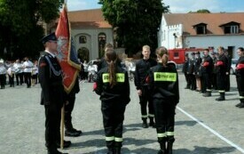 Ślubowanie członk&oacute;w Młodzieżowej Drużyny Pożarniczej065
