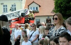 Ślubowanie członk&oacute;w Młodzieżowej Drużyny Pożarniczej043