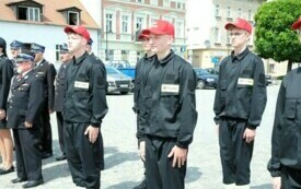 Ślubowanie członk&oacute;w Młodzieżowej Drużyny Pożarniczej020