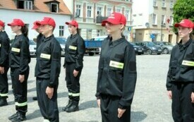 Ślubowanie członk&oacute;w Młodzieżowej Drużyny Pożarniczej017