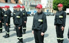 Ślubowanie członk&oacute;w Młodzieżowej Drużyny Pożarniczej016