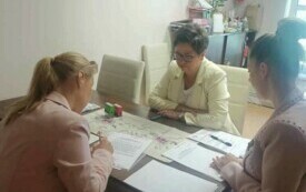 Podpisanie umowy na realizację usług kosmetycznych (8)