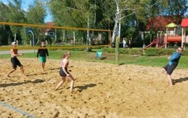 Otwarty turniej siatk&oacute;wki plażowej w Łazienkach (2)