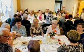 Spotkanie urodzinowe senior&oacute;w (4)