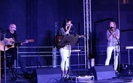 Koncert Uwielbienia098