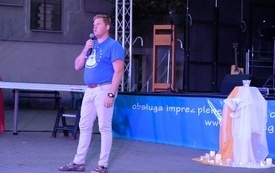 Koncert Uwielbienia085