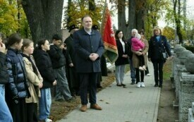 Upamiętnienie powstańc&oacute;w na Cmentarzu Parafialnym w Pniewach11
