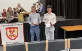 Nauczyciele zostali odznaczeni za działalność społeczną w PTTK (8)