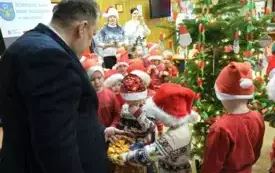 Ubieranie choinki w Urzędzie22