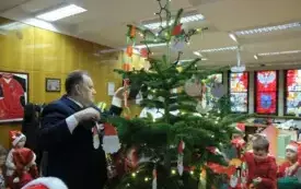 Ubieranie choinki w Urzędzie13