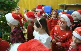 Ubieranie choinki w Urzędzie03