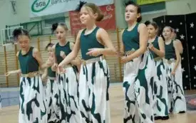 Roztańczone Święta181