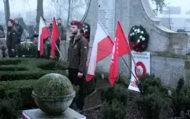 uroczystość pod pomnikiem 27 grudnia (73)